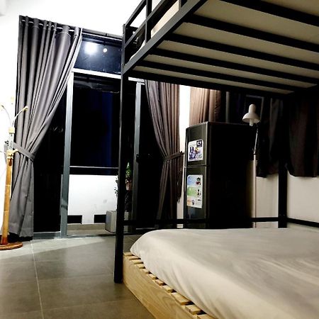 Zvillage Ncc - Modern Townhouse In District 1 ホーチミン市 エクステリア 写真