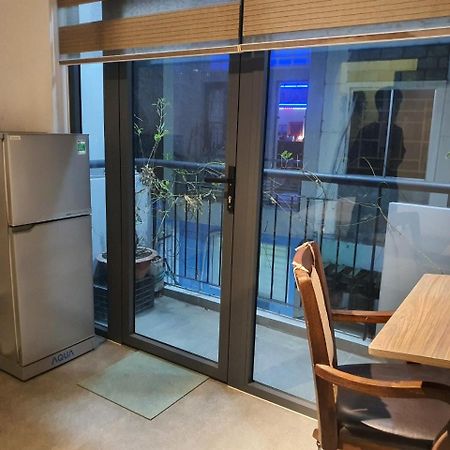 Zvillage Ncc - Modern Townhouse In District 1 ホーチミン市 エクステリア 写真