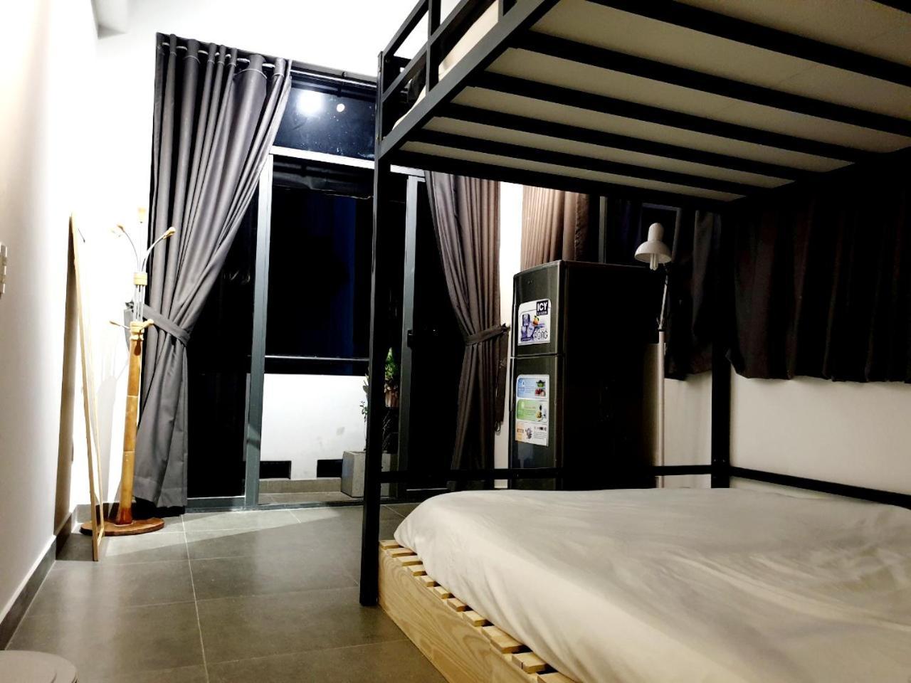 Zvillage Ncc - Modern Townhouse In District 1 ホーチミン市 エクステリア 写真