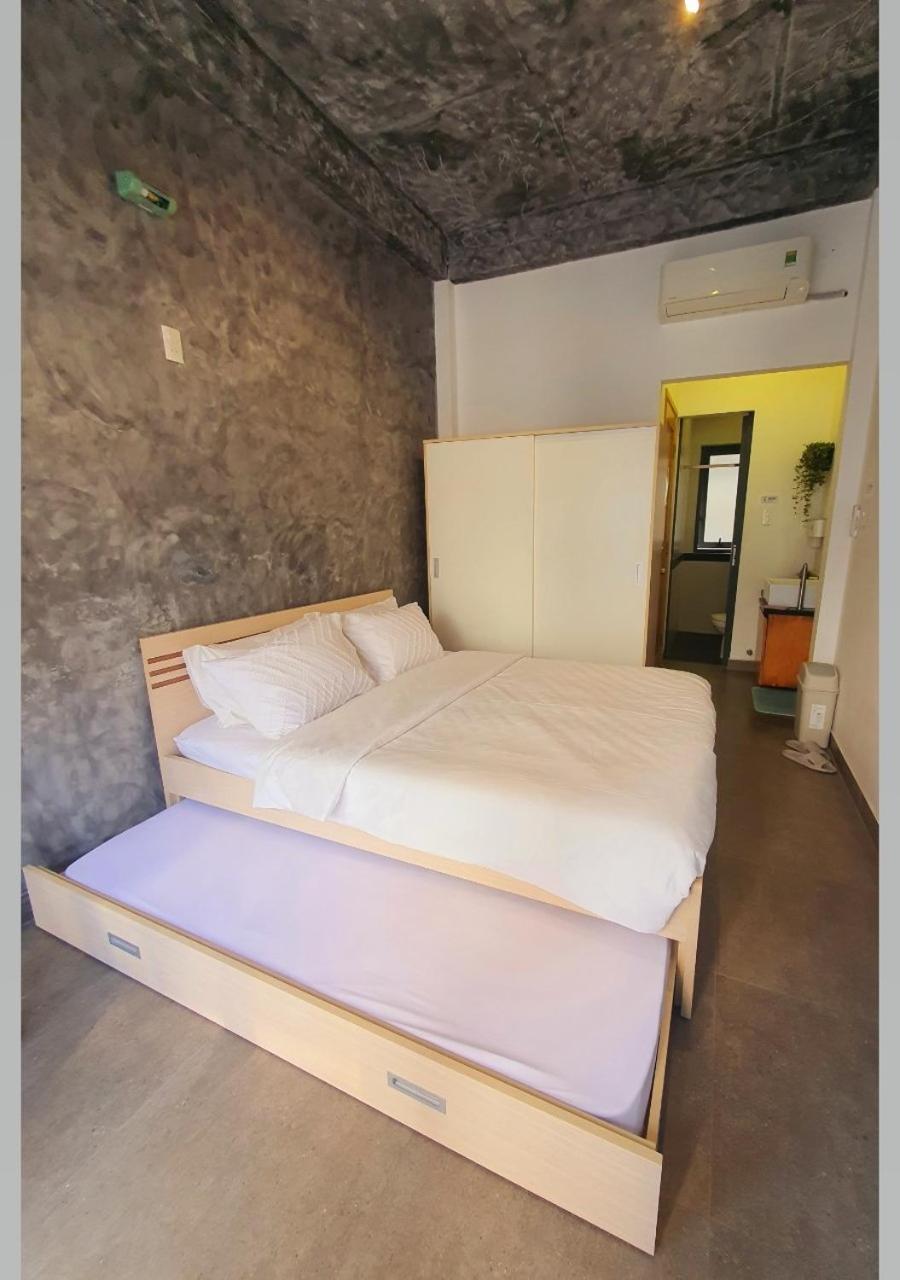 Zvillage Ncc - Modern Townhouse In District 1 ホーチミン市 エクステリア 写真
