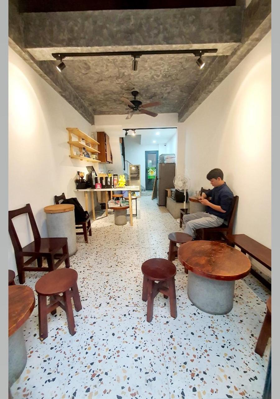 Zvillage Ncc - Modern Townhouse In District 1 ホーチミン市 エクステリア 写真